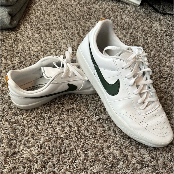 Nike SB Classic - Picture 1 of 2
